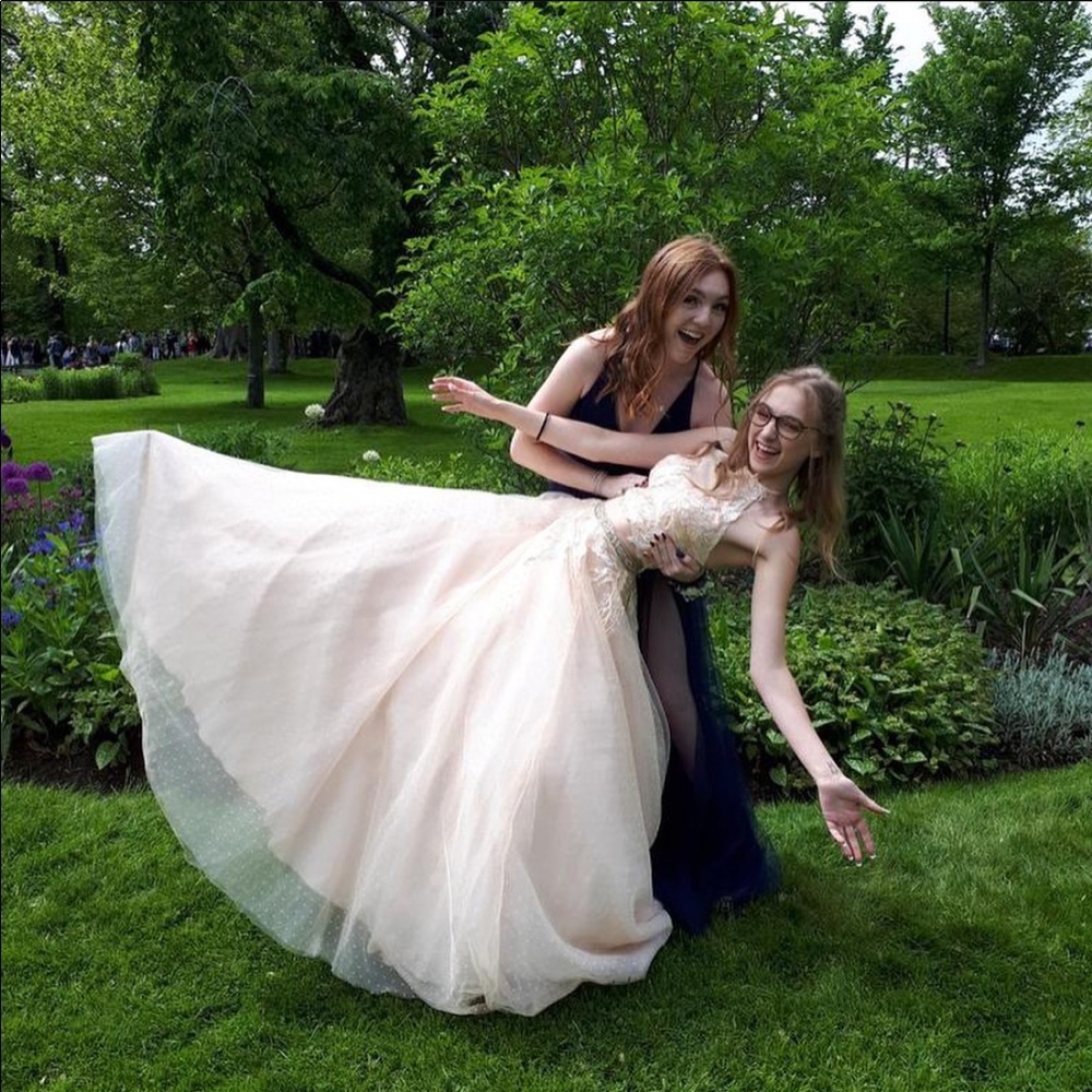 MY PROM DRESS